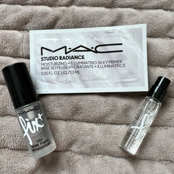 MAC Cosmetics Eye, Face, and Lip Variety Pack (12 pieces) - Picture 7 of 16
